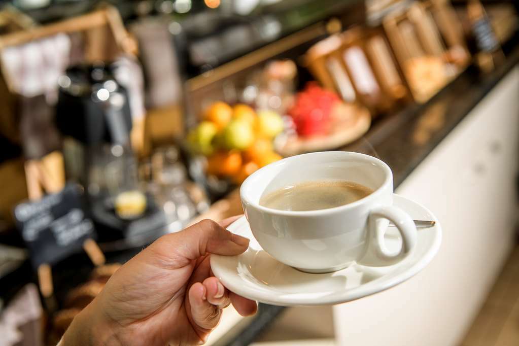 فندق ومطعم كامبانيلي بروسيلز - إيربورت زافينتم زافنتم المطعم الصورة